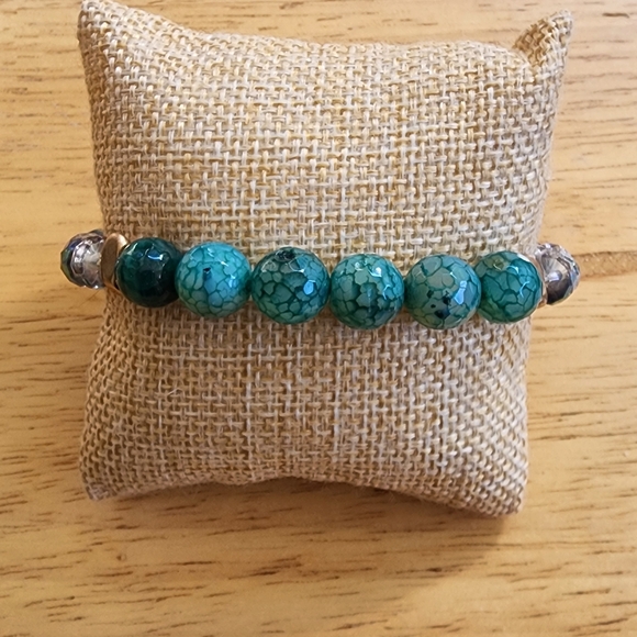 Chic Turquoise and Black Beaded Bracelet - Picture 5 of 5